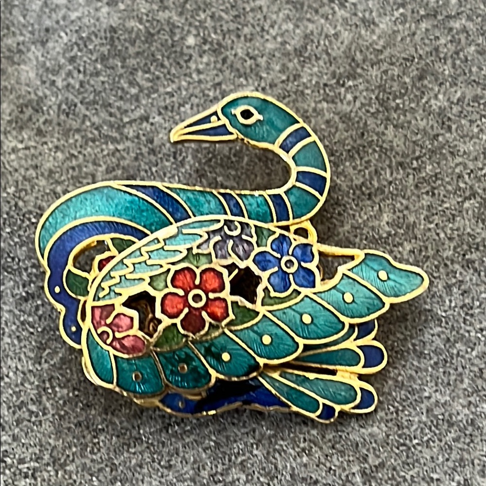 Cloisonné Swan Brooch - Picture 1 of 4